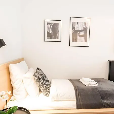 Super New And Modern Aircon Βουδαπέστη