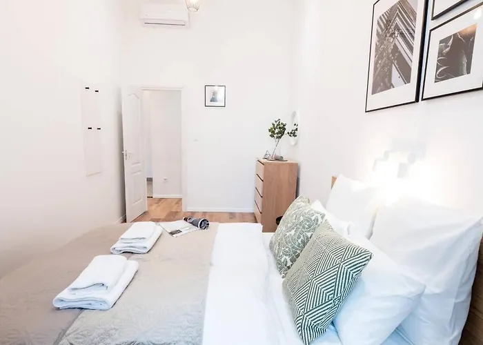 Super New And Modern Aircon