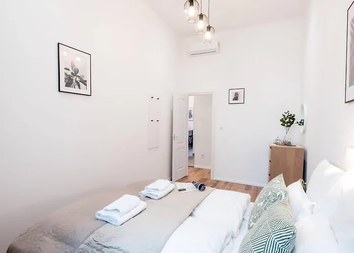 Super New And Modern Aircon * Budapest